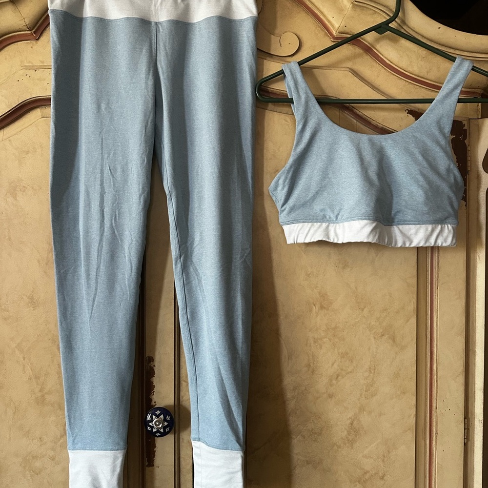 Kyodan Chic Two Toned Blue Leggings Set Size M